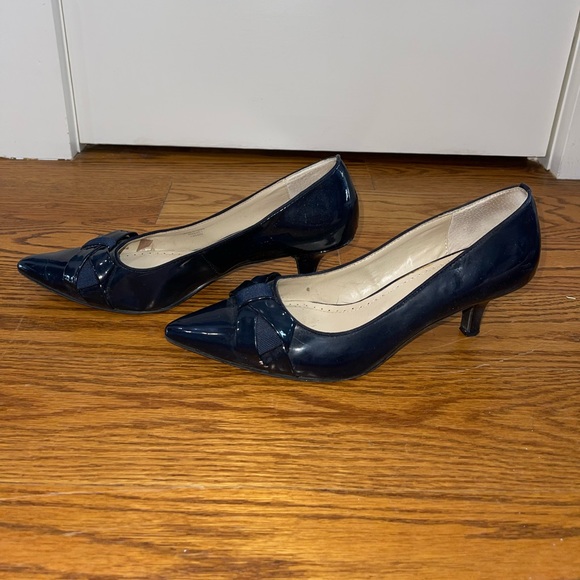 Adrienne Vittadini Heels - Picture 3 of 5